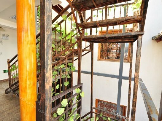 90 Youth Hostel Shaxi - Photo2