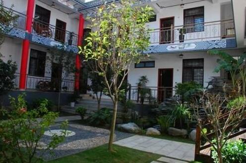 Dali Moon River Hotel - Photo2