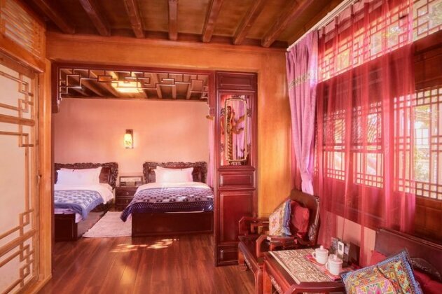 Shaxi Aoding Courtyard - Photo4