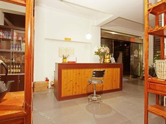 Sunny View Guesthouse - Photo2