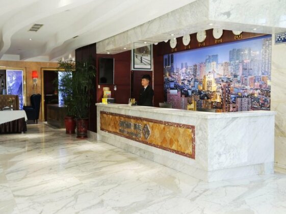 Chonpines Hotel Zhuanghe Huanghai Street - Photo2