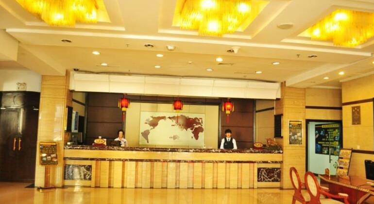 Dalian Yicheng Business Hotel - Photo2