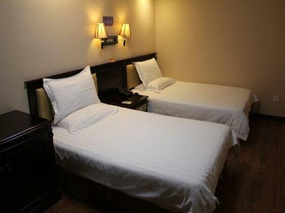 Green Tree Inn Dalian Beijing Street Branch - Photo4