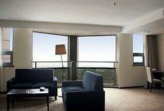 Sunjoy Hotel Dalian - Photo5