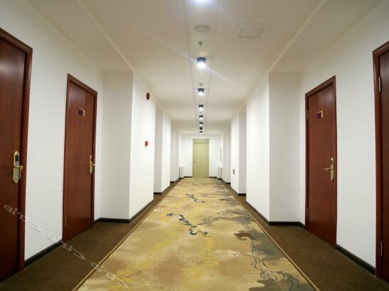 Xun 8 Business Hotel - Photo3
