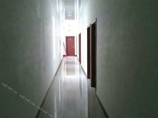 Yutong Hostel - Photo4