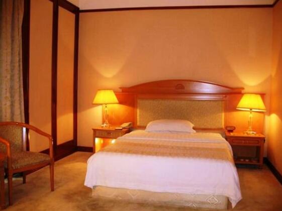 Xingrong Business Hotel - Photo4