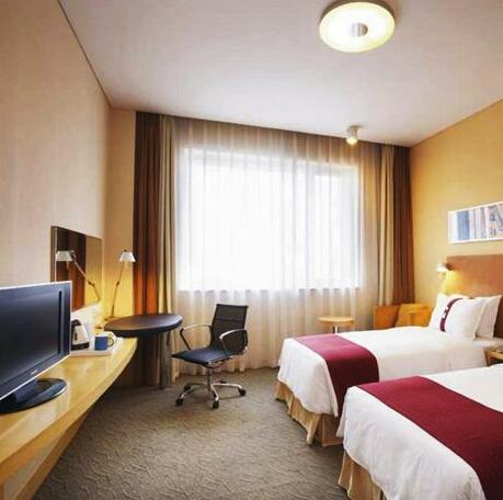 Holiday Inn Datong City Centre - Photo2