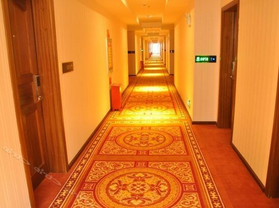 Qiutian Hotel Ruili - Photo3