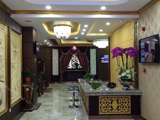 Crown Holiday Hotel - Photo2