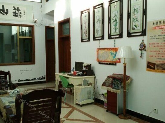 Dunhuang Mountian Spring Hostel - Photo3
