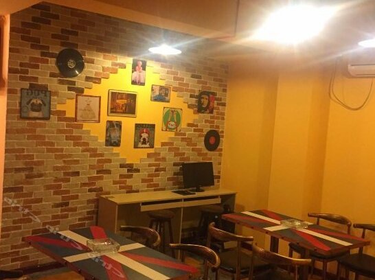 Dunhuang Wanjiayuan Hostel - Photo3
