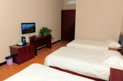 Dunhuang Yueyaquan Mao's Homestay