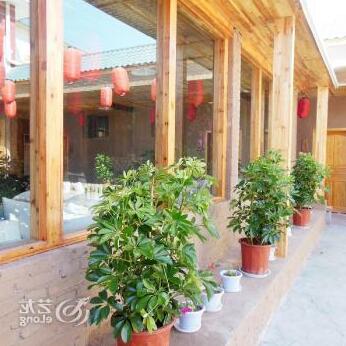 New Dragon Gate Inn - Photo5