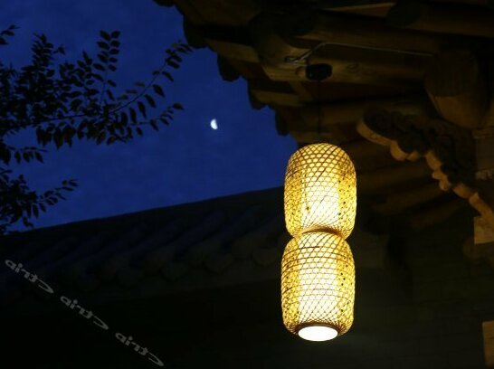 Yueya Xiaoshe Inn - Photo5