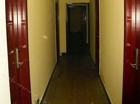 Tianzhu Business Hotel - Photo4