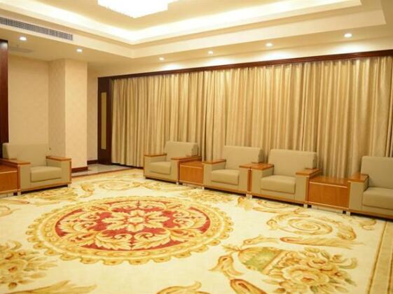 Donghe Hotel Dongxing - Photo4