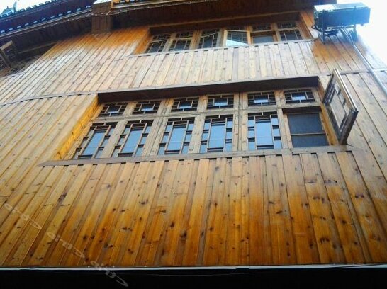 Bujuyige - Photo2