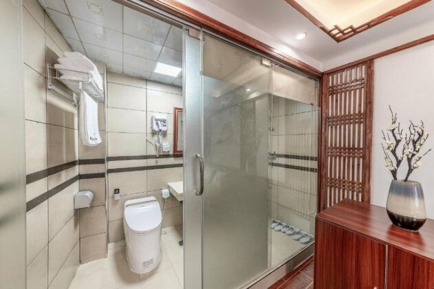 Easy Stay River View Hotel - Photo5