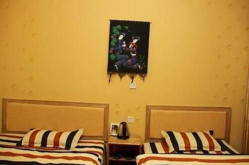 Fenghuang 999 Border Town Inn - Photo3
