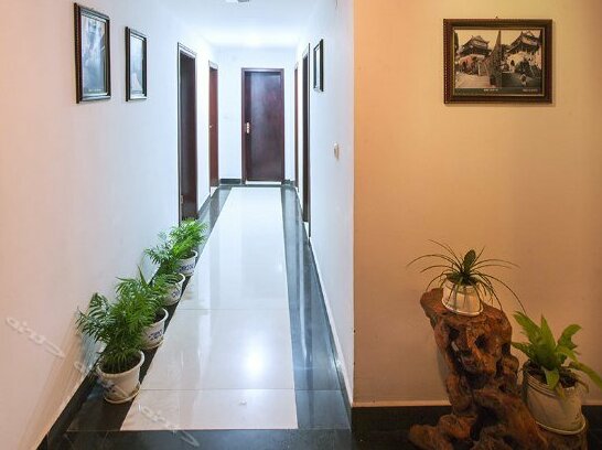 Fenghuang Dongliyuan Hostel - Photo3
