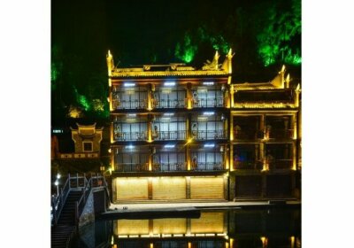 Fenghuang Joy Riverview Hostel