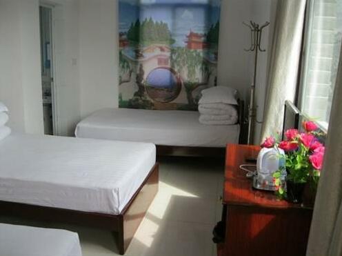 Fenghuang Renhe Xiaoju Hostel - Photo3