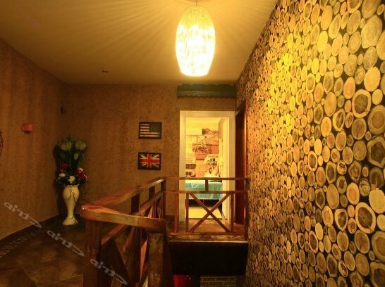 Fenghuang Sixiangjia Hotel - Photo3