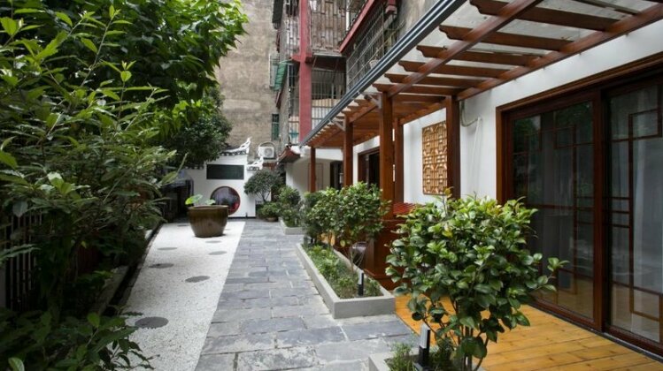 Floral Hotel Fenghuang Yixin Courtyard Residence - Photo2