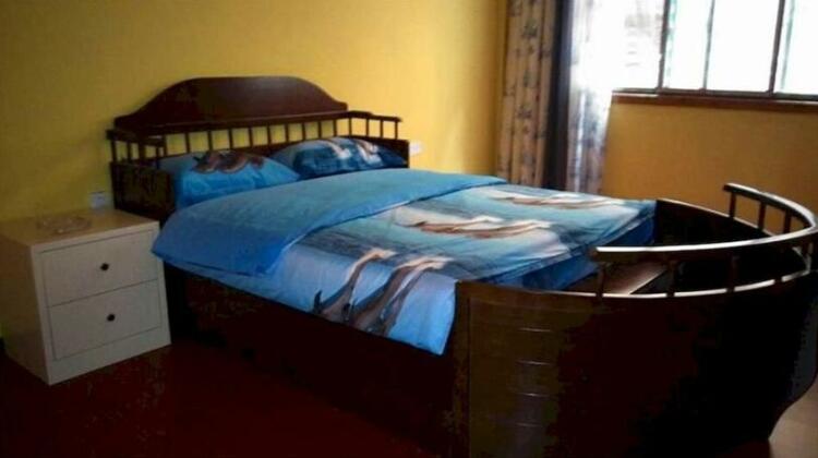 Golden Phoenix Hotel - Photo4