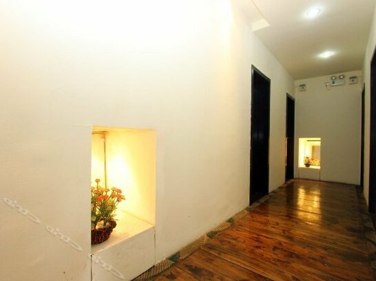 Moshang Huakai Hostel - Photo4