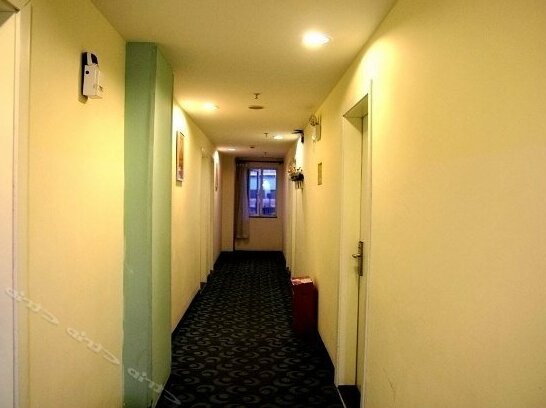 7 Days Inn Nanhai Huangqi Agile Branch - Photo4