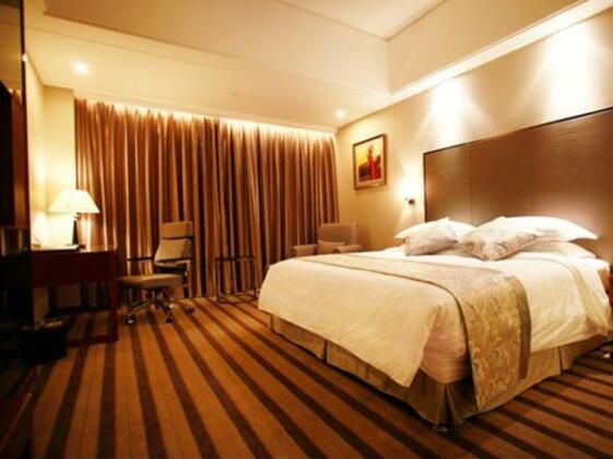 Days Hotel Huanan - Photo4