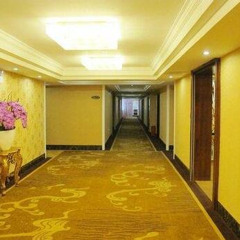 Foshan Zhongying Holiday Hotel Luocun - Photo4