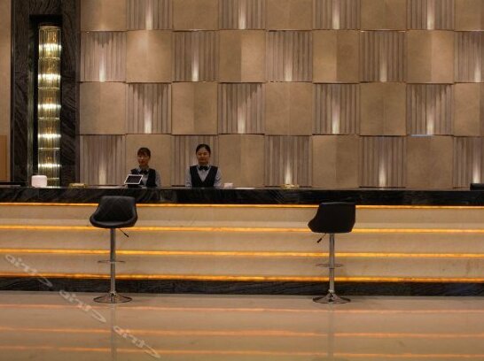 Platinum Ya Hotel - Photo2