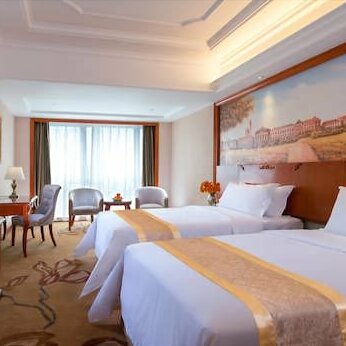 Vienna International Hotel Foshan - Photo5