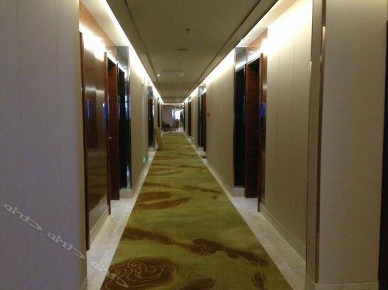 Yifang Holiday Hotel - Photo2