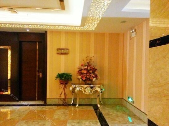 Yuelong Holiday Hotel - Photo4