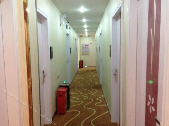 Huachun Chain Hotel - Photo2