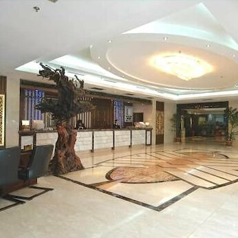 Longxiang Hotel - Photo3