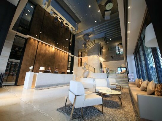 Love Life Hotel - Photo2
