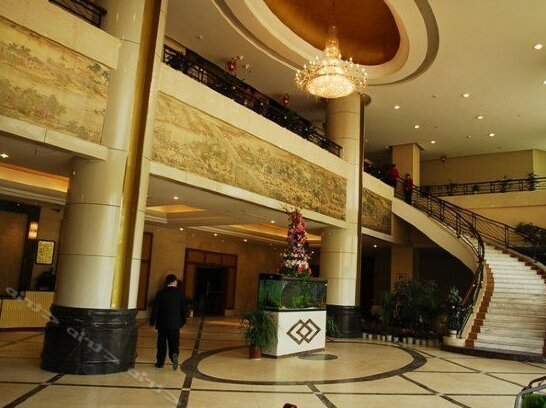 Junjia International Hotel - Photo2