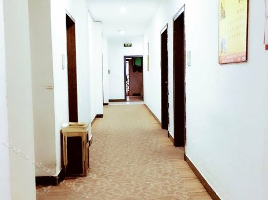 Min Long Business Hotel - Photo4