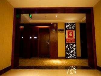 Super 8 Hotel Guang'an Linshui Long Tai Bai Huo - Photo5