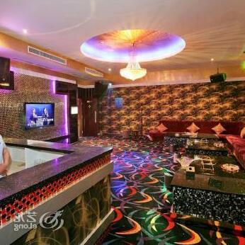 Cangxi International Hotel - Photo2
