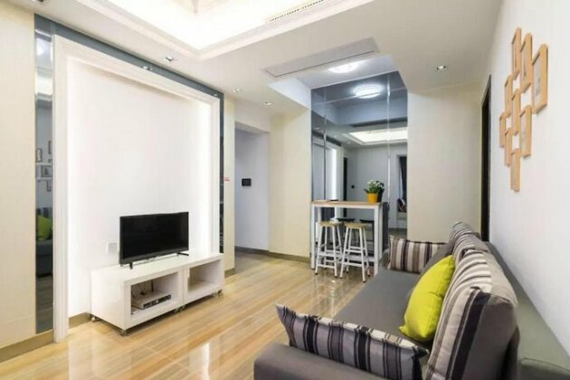 Beijing Road Business District Top End Homestay - Photo5