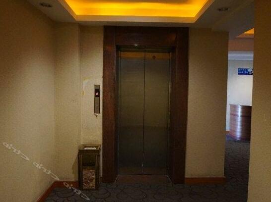 Gannan Business Hotel - Photo4