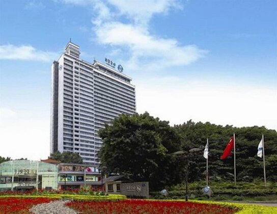 Guangzhou Baiyun Hotel - Photo2