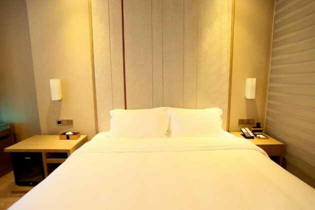 Lavande Hotel Guangzhou Changlong - Photo5