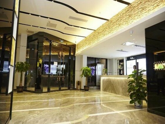 Lavande Hotel Guangzhou Tianhe Zhengjia Plaza - Photo2